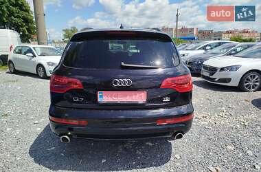 Внедорожник / Кроссовер Audi Q7 2015 в 