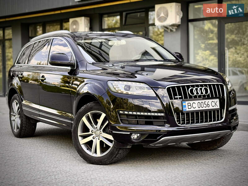 Внедорожник / Кроссовер Audi Q7 2012 в 