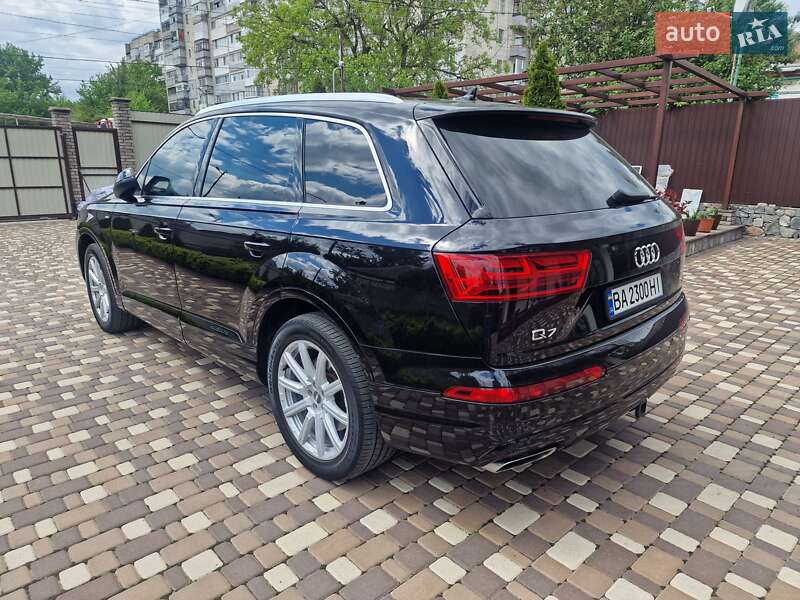 Внедорожник / Кроссовер Audi Q7 2017 в Кропивницком