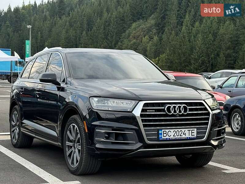 Внедорожник / Кроссовер Audi Q7 2015 в Киеве