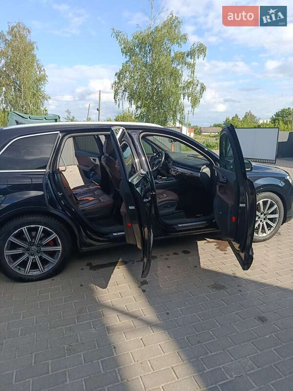 Внедорожник / Кроссовер Audi Q7 2016 в Шишаки