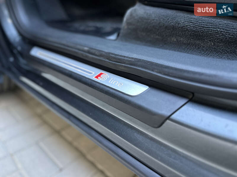 Позашляховик / Кросовер Audi Q7 2016 в Рівному