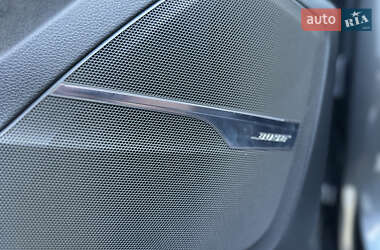 Позашляховик / Кросовер Audi Q7 2016 в 