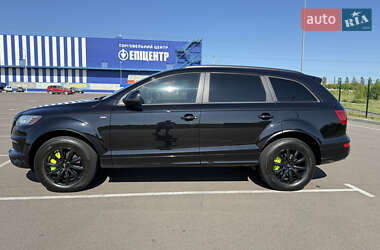 Позашляховик / Кросовер Audi Q7 2015 в 