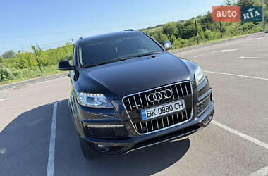 Позашляховик / Кросовер Audi Q7 2015 в 