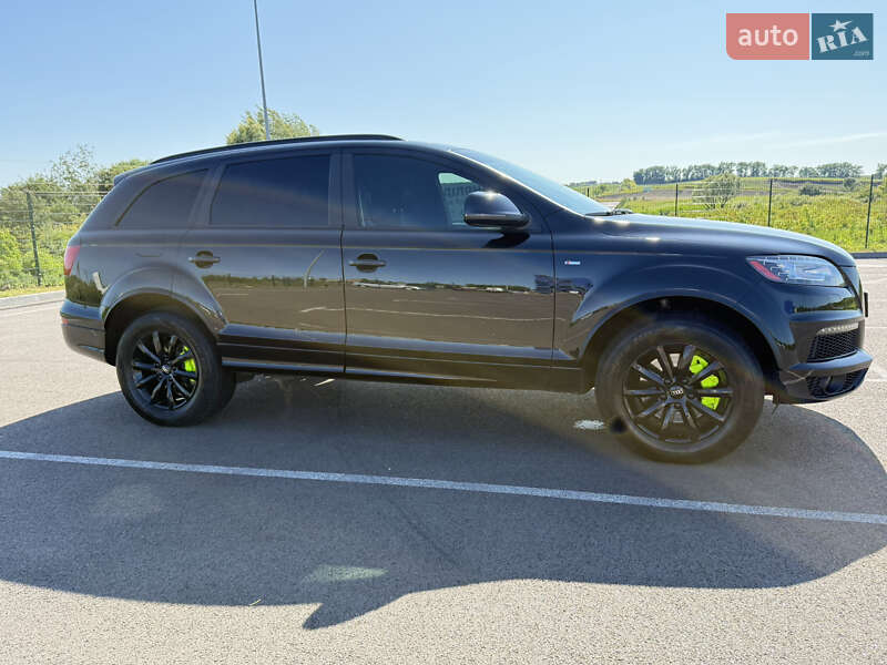 Внедорожник / Кроссовер Audi Q7 2015 в Ровно