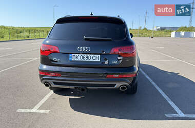 Позашляховик / Кросовер Audi Q7 2015 в 