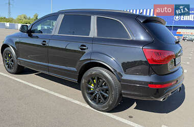 Позашляховик / Кросовер Audi Q7 2015 в 