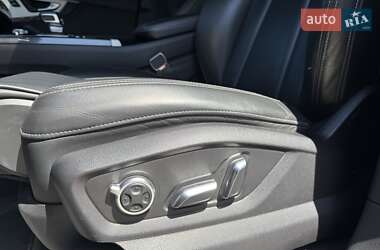 Внедорожник / Кроссовер Audi Q7 2015 в 