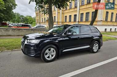Внедорожник / Кроссовер Audi Q7 2016 в 