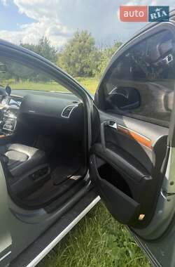 Внедорожник / Кроссовер Audi Q7 2008 в 
