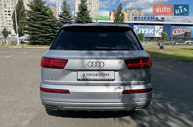 Внедорожник / Кроссовер Audi Q7 2015 в 