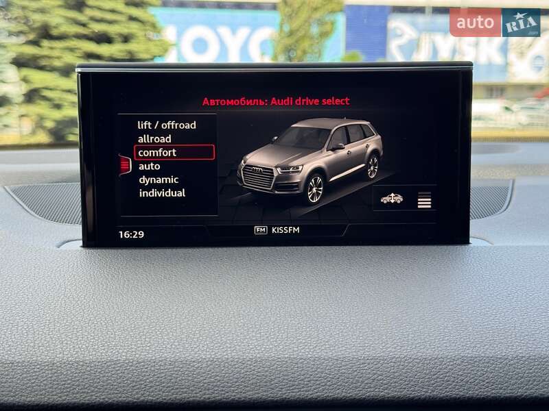 Позашляховик / Кросовер Audi Q7 2015 в Києві
