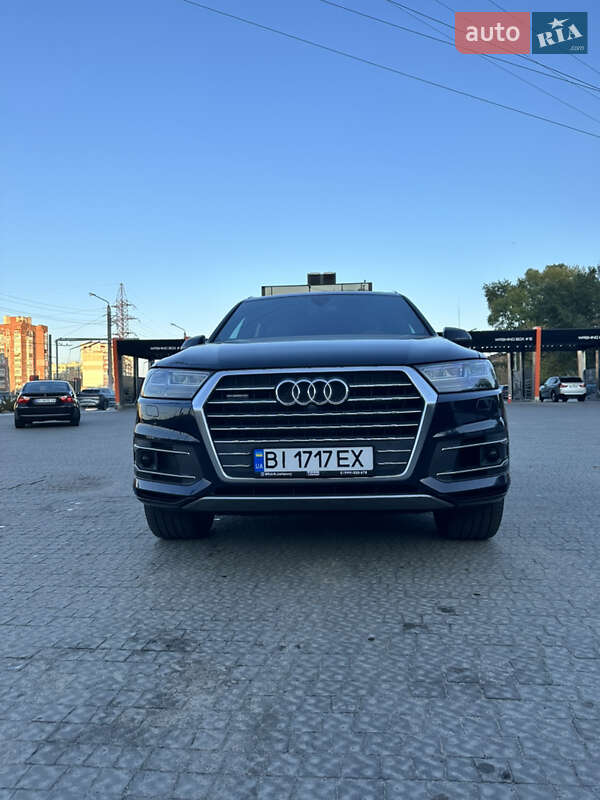 Внедорожник / Кроссовер Audi Q7 2016 в Харькове