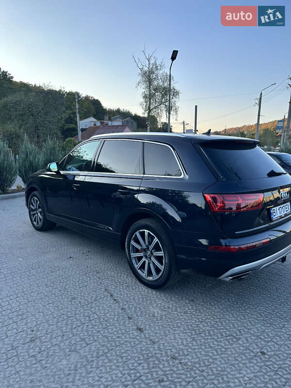 Внедорожник / Кроссовер Audi Q7 2016 в Харькове