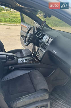 Внедорожник / Кроссовер Audi Q7 2006 в 