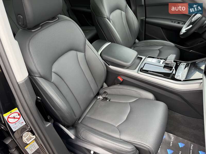 Внедорожник / Кроссовер Audi Q7 2022 в Ровно