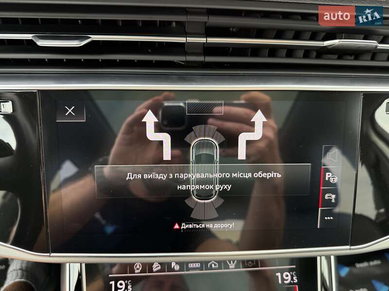 Внедорожник / Кроссовер Audi Q7 2022 в Ровно