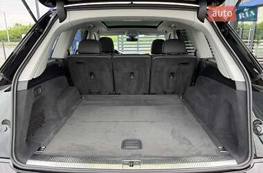 Внедорожник / Кроссовер Audi Q7 2022 в 