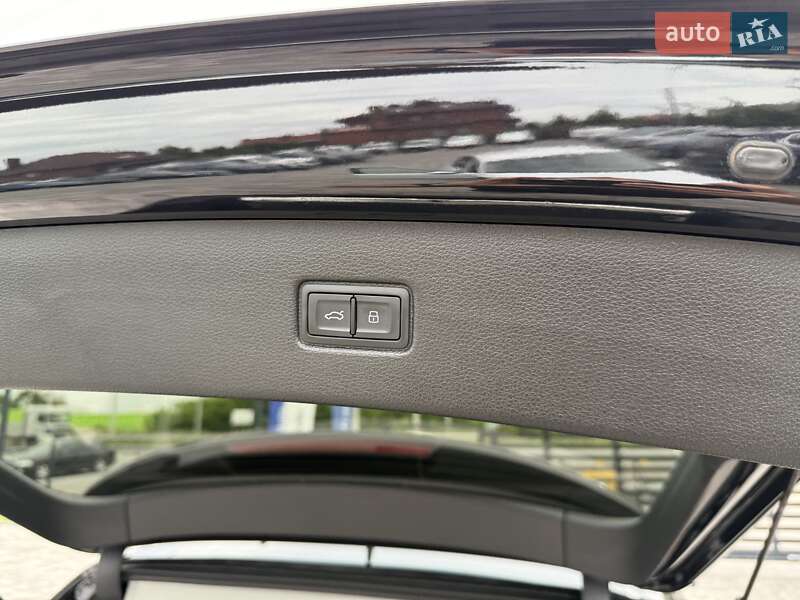 Внедорожник / Кроссовер Audi Q7 2022 в Ровно