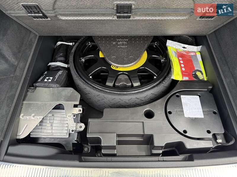 Внедорожник / Кроссовер Audi Q7 2022 в Ровно