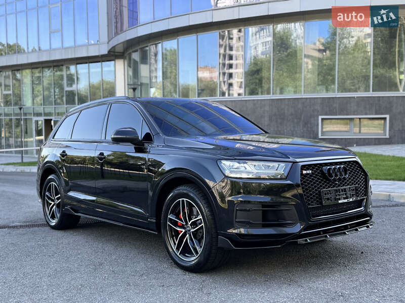 Внедорожник / Кроссовер Audi Q7 2016 в Запорожье