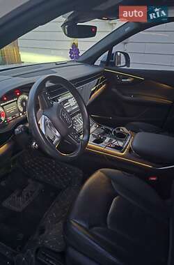 Внедорожник / Кроссовер Audi Q7 2021 в 