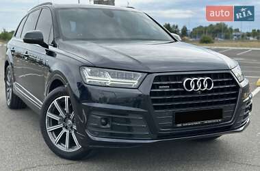 Внедорожник / Кроссовер Audi Q7 2017 в Киеве