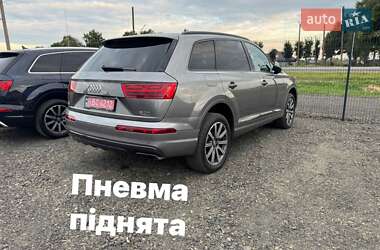 Позашляховик / Кросовер Audi Q7 2016 в Луцьку