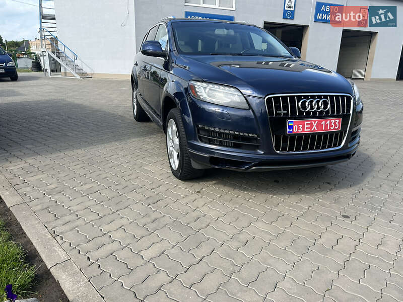 Внедорожник / Кроссовер Audi Q7 2013 в 