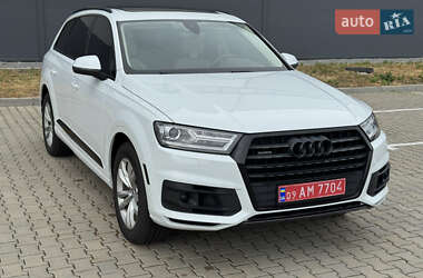 Внедорожник / Кроссовер Audi Q7 2017 в 