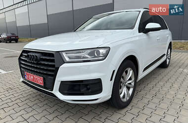 Внедорожник / Кроссовер Audi Q7 2017 в 
