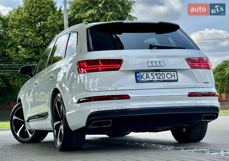 Внедорожник / Кроссовер Audi Q7 2016 в Житомире