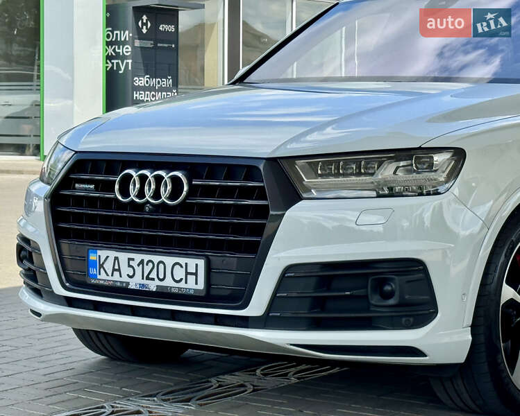 Внедорожник / Кроссовер Audi Q7 2016 в Житомире