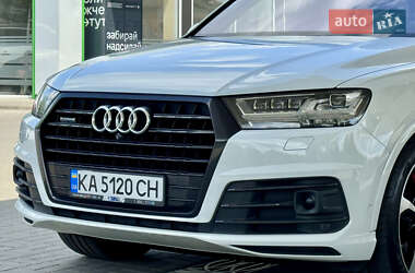 Внедорожник / Кроссовер Audi Q7 2016 в 