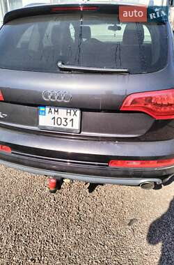 Внедорожник / Кроссовер Audi Q7 2011 в 