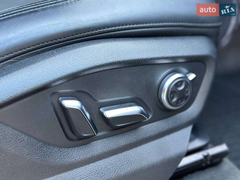 Внедорожник / Кроссовер Audi Q7 2015 в Днепре