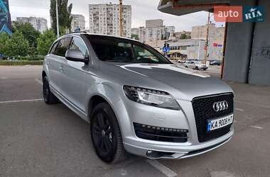 Позашляховик / Кросовер Audi Q7 2010 в Києві