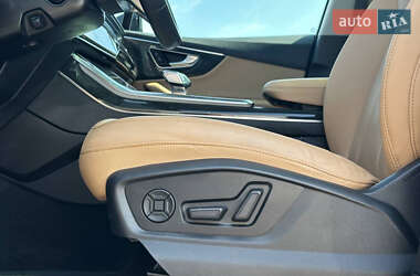 Внедорожник / Кроссовер Audi Q7 2021 в 