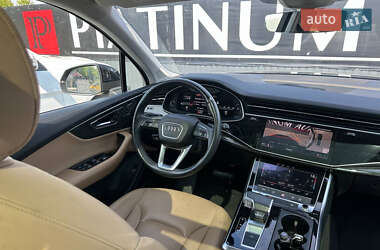 Внедорожник / Кроссовер Audi Q7 2021 в 