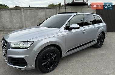 Внедорожник / Кроссовер Audi Q7 2018 в 