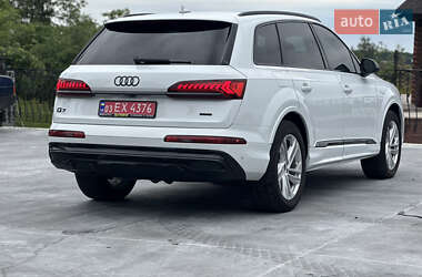 Внедорожник / Кроссовер Audi Q7 2021 в 
