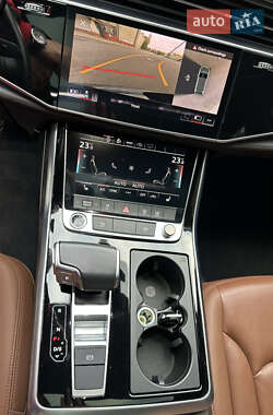 Внедорожник / Кроссовер Audi Q7 2021 в 
