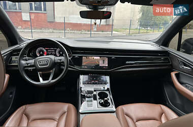 Внедорожник / Кроссовер Audi Q7 2021 в 