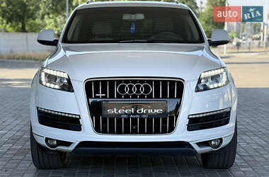 Внедорожник / Кроссовер Audi Q7 2013 в 