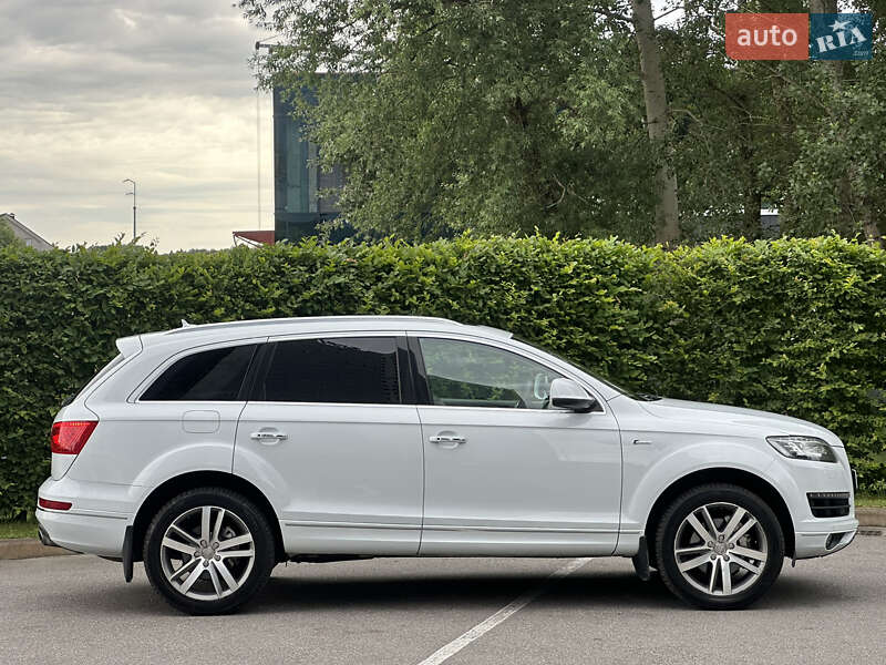 Внедорожник / Кроссовер Audi Q7 2014 в Киеве