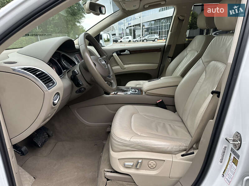 Внедорожник / Кроссовер Audi Q7 2014 в Киеве