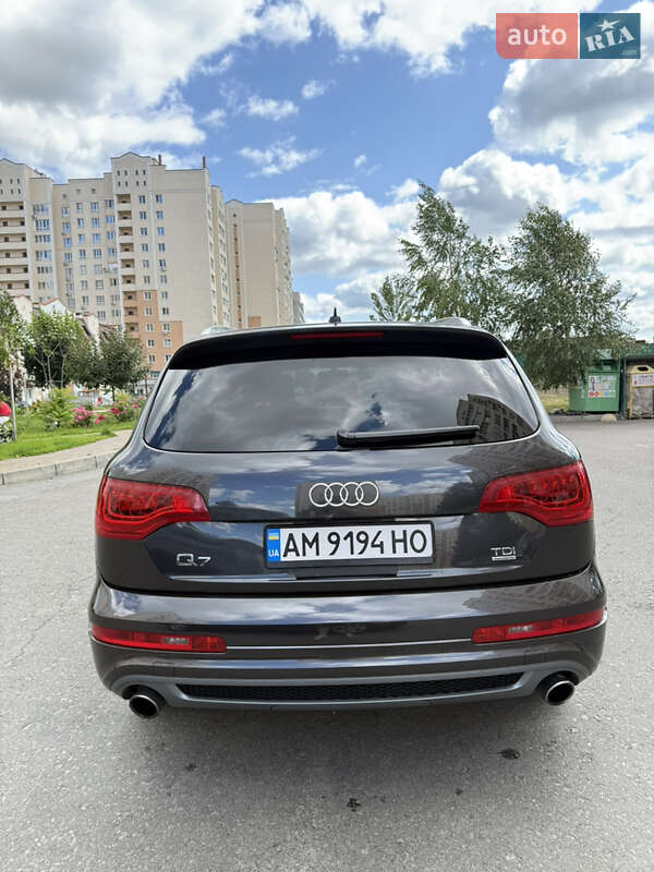 Внедорожник / Кроссовер Audi Q7 2011 в Киеве