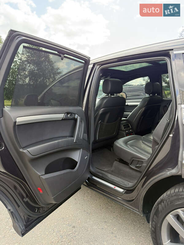 Внедорожник / Кроссовер Audi Q7 2011 в Киеве