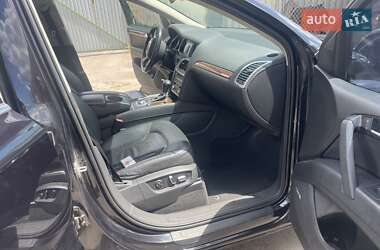 Внедорожник / Кроссовер Audi Q7 2011 в 